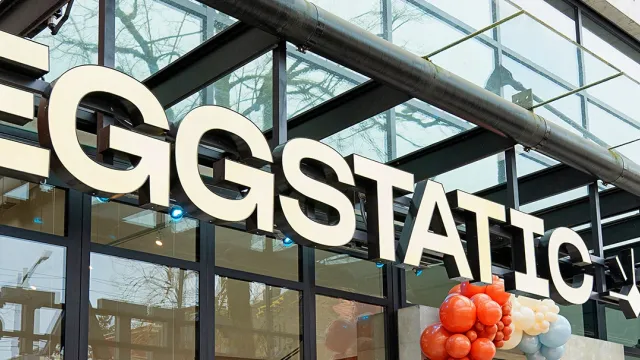Eggstatic VANCOUVER — halal brunch at 3950 Main St, Vancouver, BC V5V 3P2