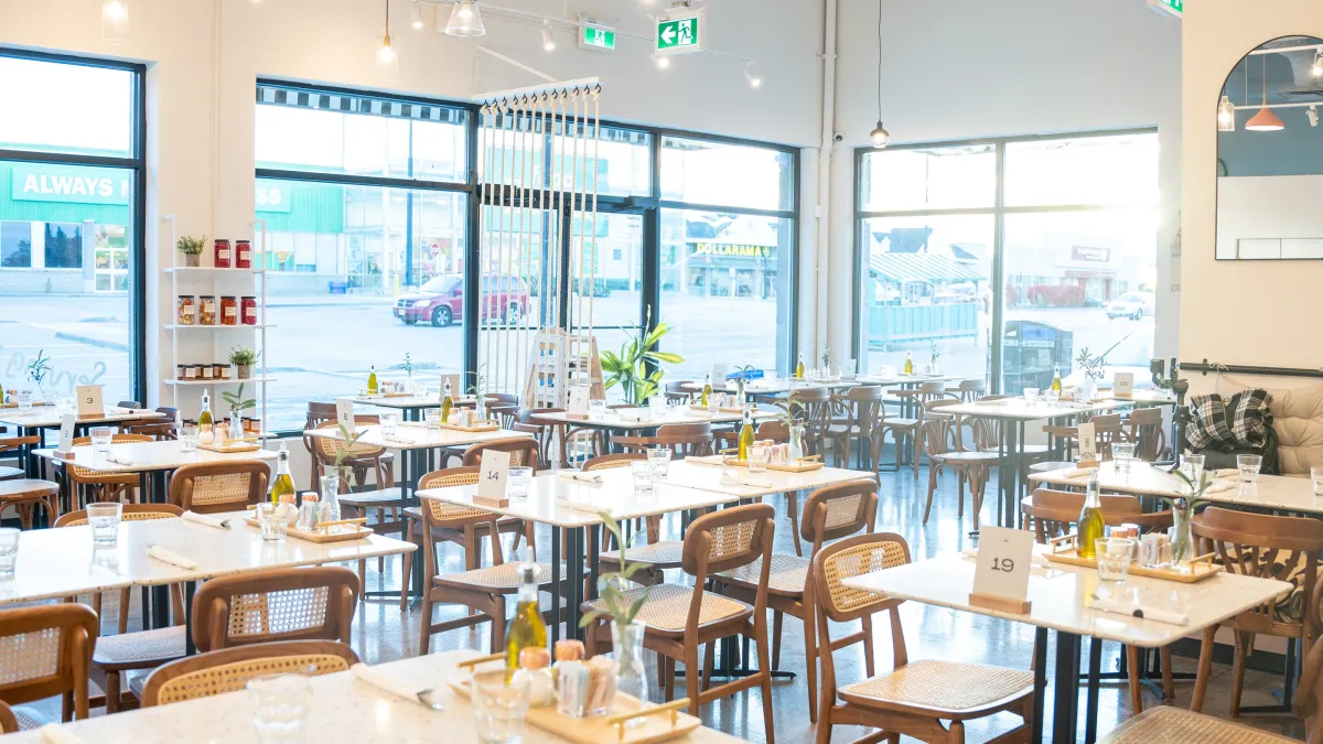 Eggstatic Waterloo — brunch restaurant interior